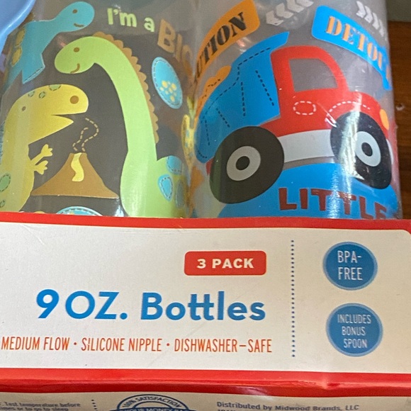 Kidgets 3 pack medium flow silicone nipple 9oz. Bottles NEW - Picture 3 of 6